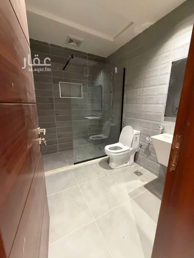 4 bedroom apartment in Taibah, Jeddah 5