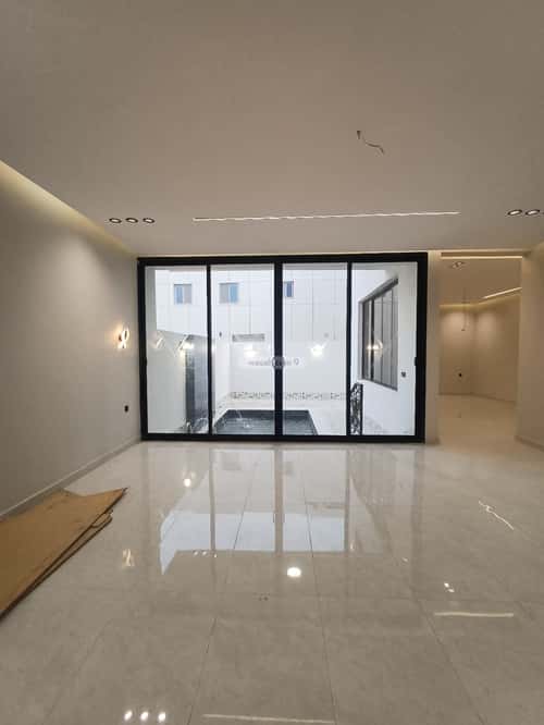 7 bedroom villa in Al Falah 3