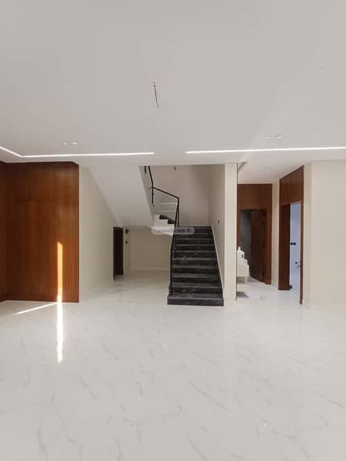 8 bedroom villa in Jeddah 2