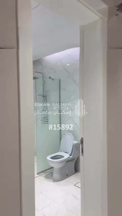 5 bedroom apartment in Muraykh 3