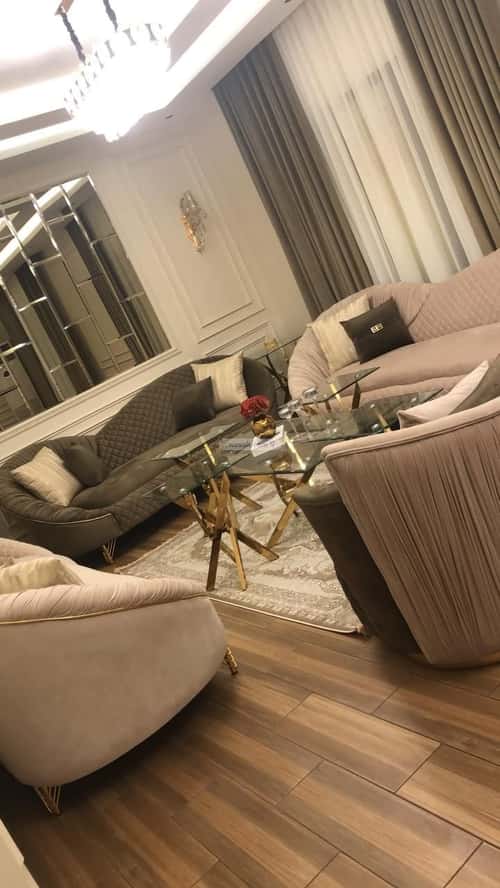9 bedroom villa in Jeddah 10