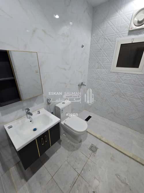 6 bedroom apartment in Muraykh 2