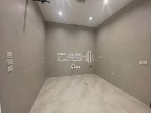 5 bedroom apartment in Al Rughamah 4