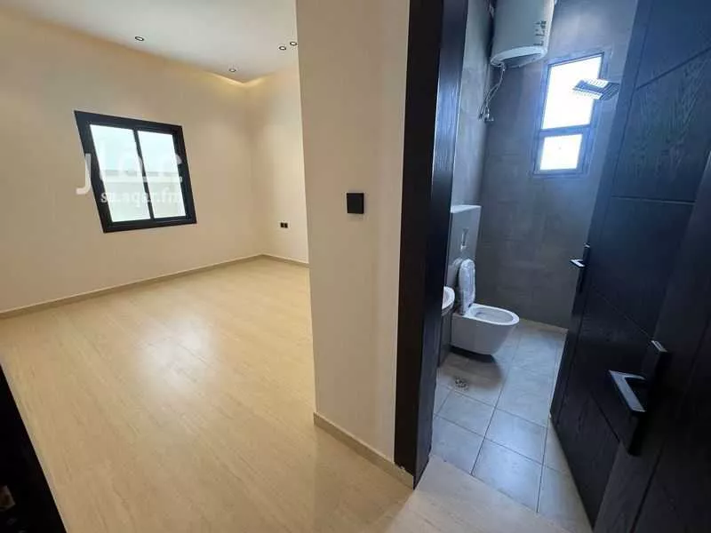 4 bedroom villa in Al Janadriyah, Riyadh 5