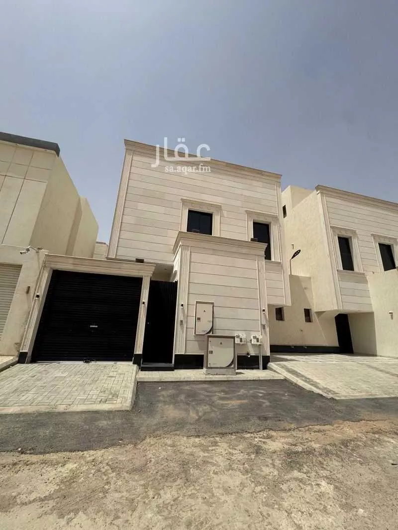 4 bedroom villa in Al Janadriyah, Riyadh 10