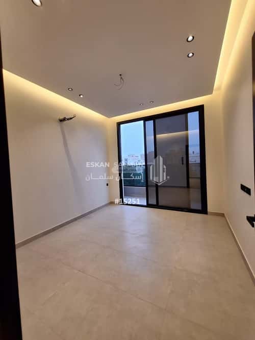 4 bedroom apartment in Al Safaa 8