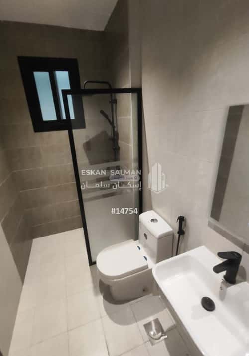 5 bedroom apartment in Al Manar 3