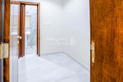 5 bedroom apartment in حكومي1 3