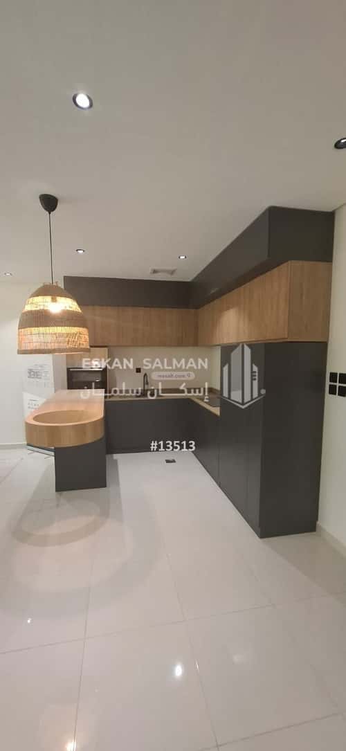 5 bedroom apartment in Al Aziziyah 4