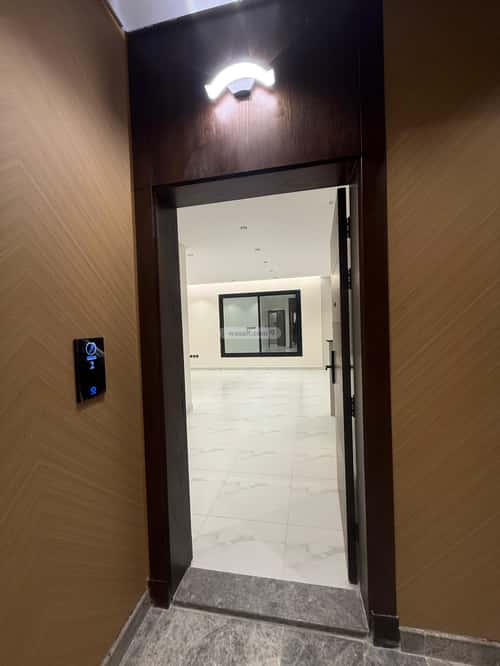 3 bedroom apartment in Al Rawdah 4