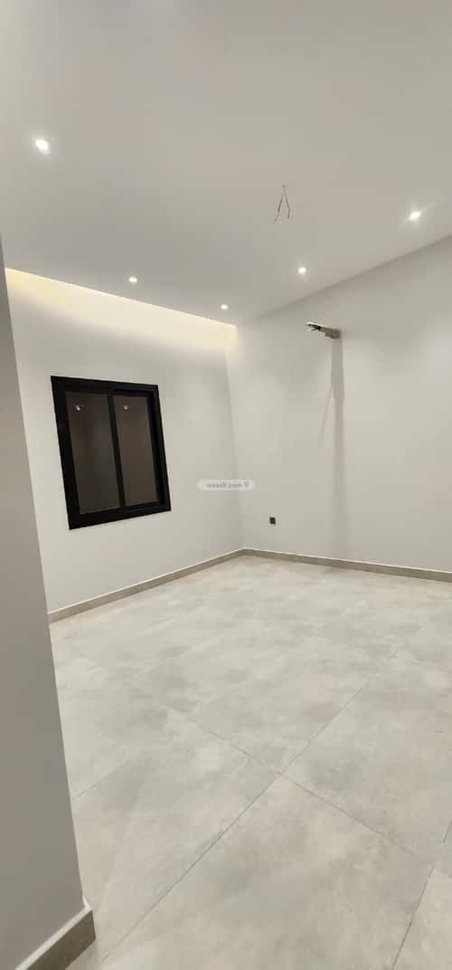 3 bedroom apartment in Al Marwa 5