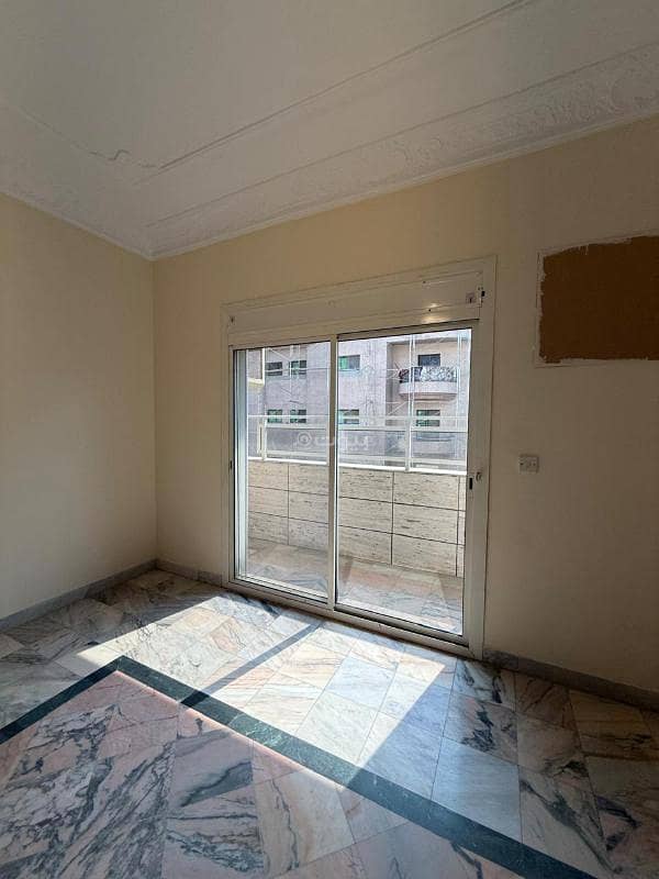 5 bedroom apartment in Al Ruwais, Jeddah 13