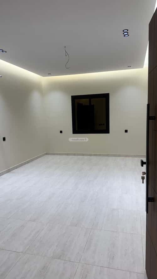 4 bedroom apartment in Al Rawdah 6