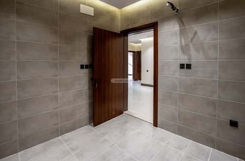 4 bedroom apartment in Al Rawdah 5