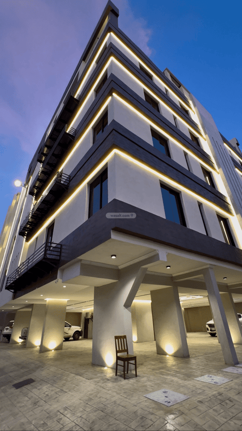 4 bedroom apartment in Al Rawdah 10