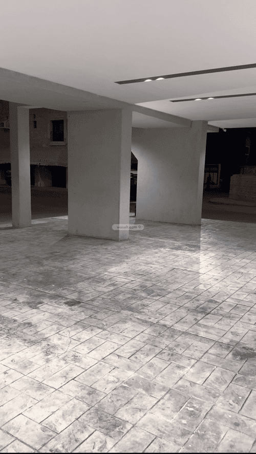 4 bedroom apartment in Al Rawdah 5