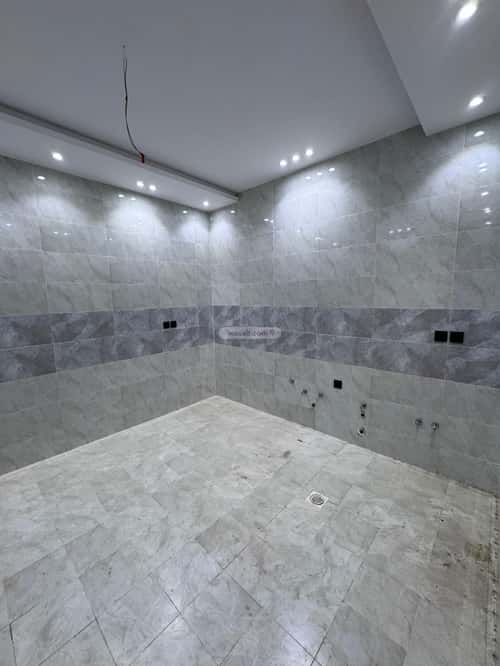 8 bedroom villa in Al Khumrah, Jeddah 10
