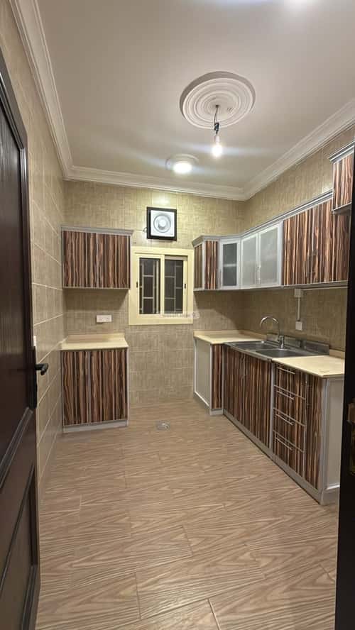 2 bedroom apartment in Al Aziziyah, Jeddah 12