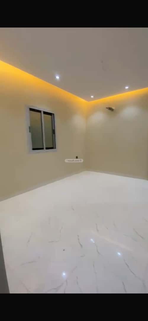 5 bedroom apartment in Al Rughamah 1