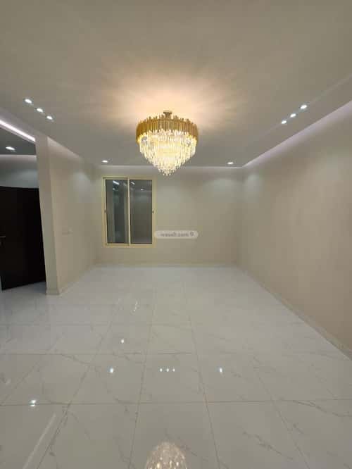 9 bedroom villa in Jeddah 4