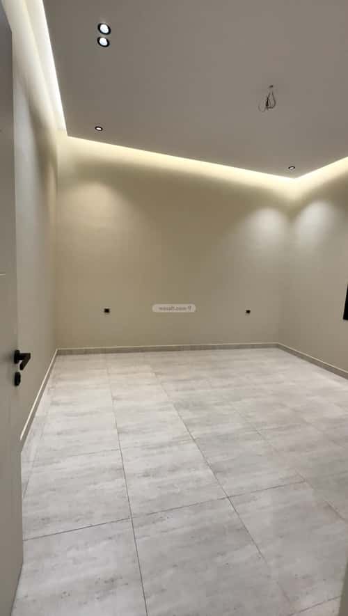 شقة 4 غرف في الروضة 1