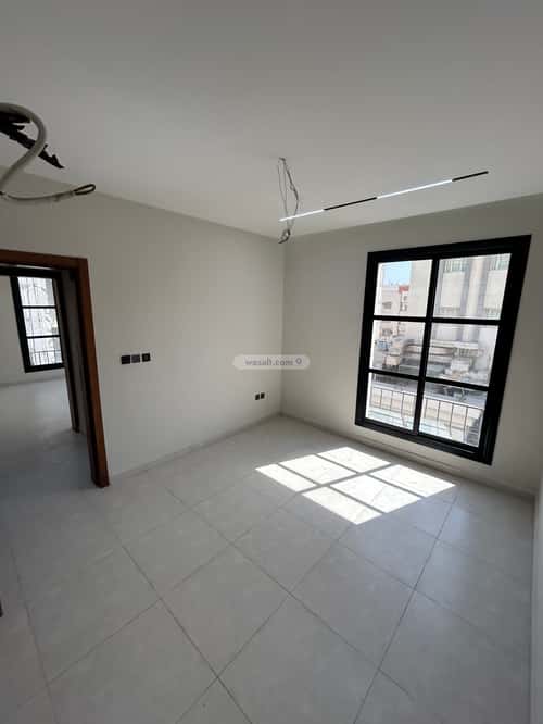4 bedroom apartment in Al Aziziyah 4