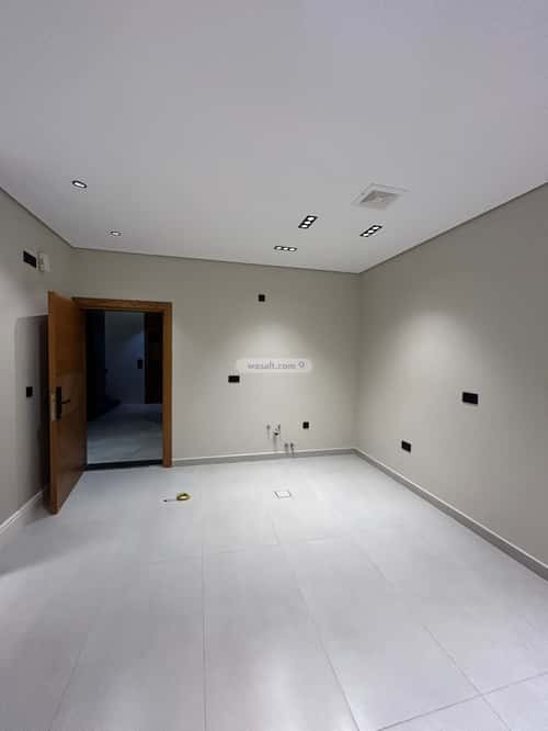 5 bedroom apartment in Al Rawdah 14
