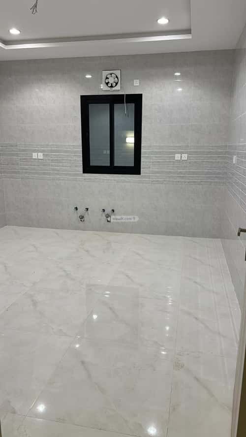 4 bedroom floor in Jeddah 6