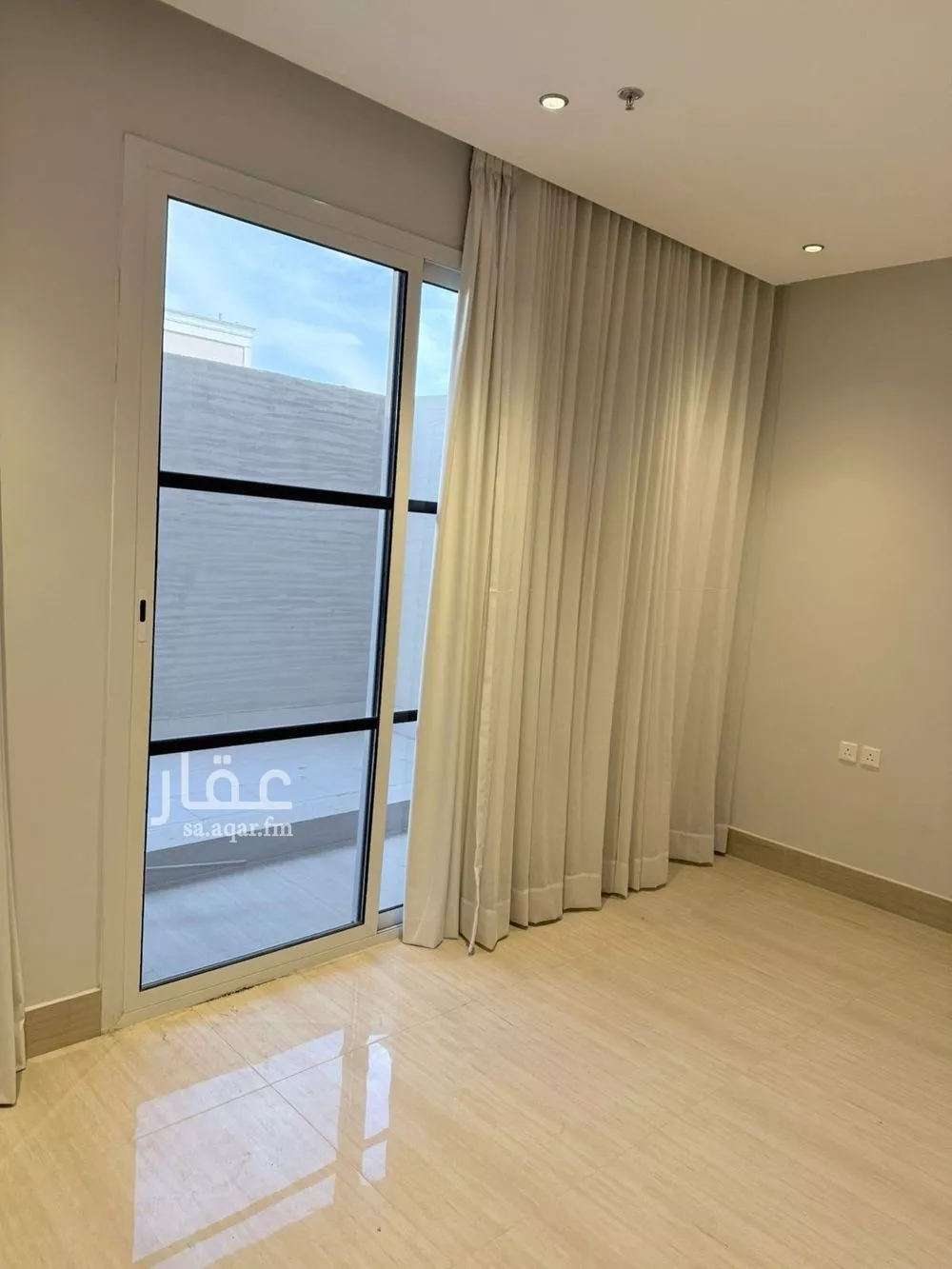 3 bedroom apartment in Al Mughrizat 4