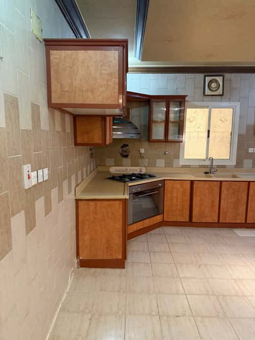 6 bedroom apartment in Al Marwa 3