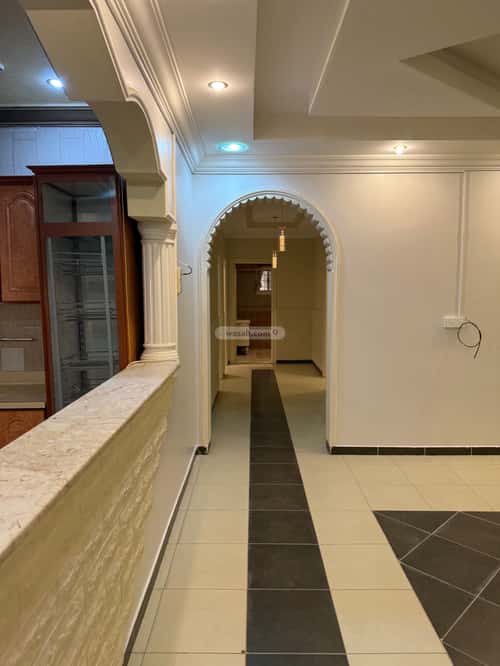 6 bedroom apartment in Al Marwa 4