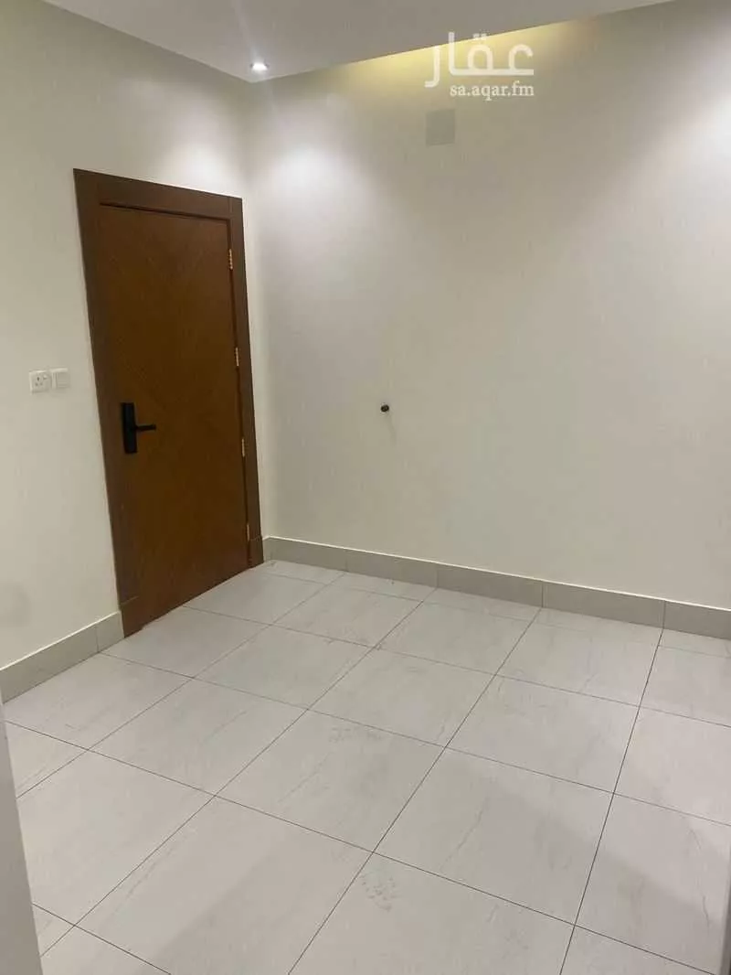 5 bedroom apartment in Tuwaiq, Riyadh 11