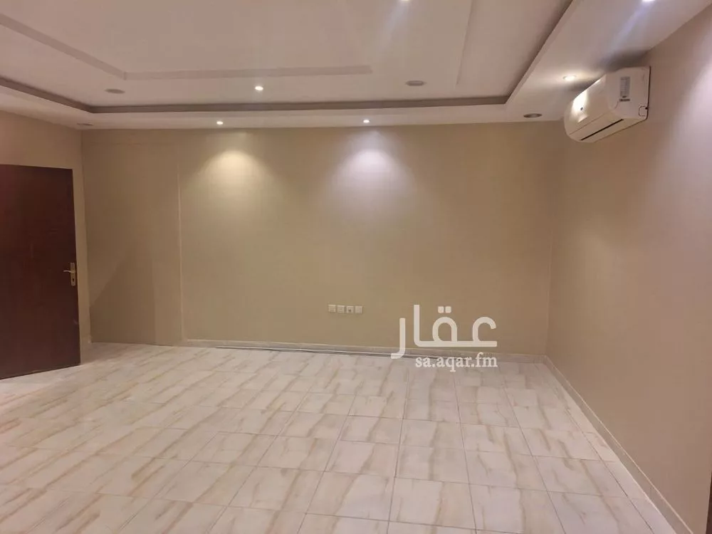 4 bedroom floor in Al Aridh 11