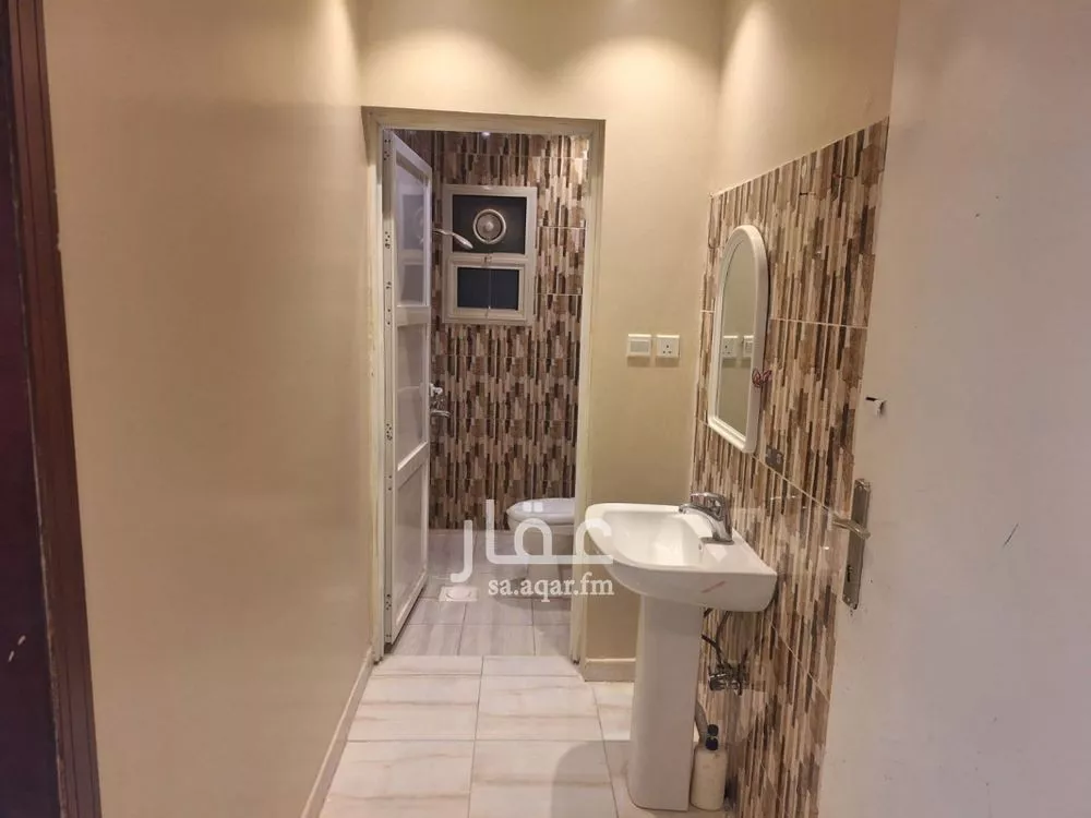 4 bedroom floor in Al Aridh 7