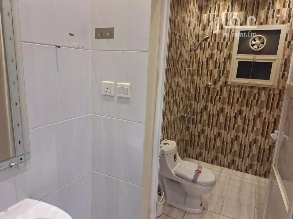 4 bedroom floor in Al Aridh 9