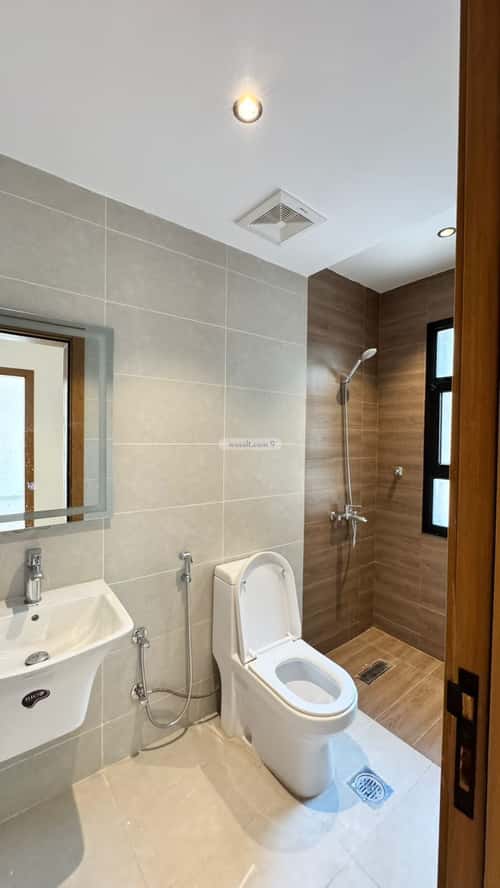 5 bedroom apartment in Ar Rayan 3