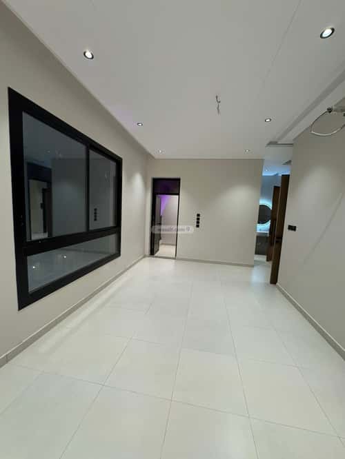 شقة 4 غرف في الروضة 3