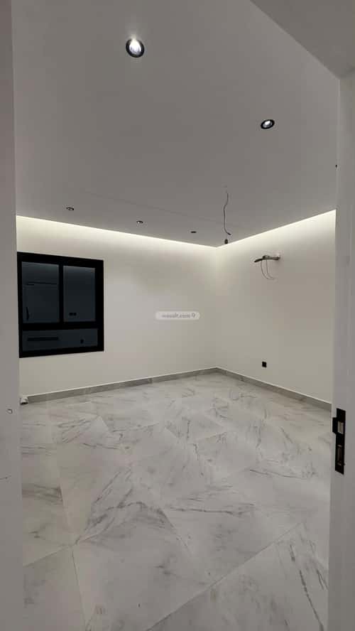 3 bedroom apartment in Al Marwa 10