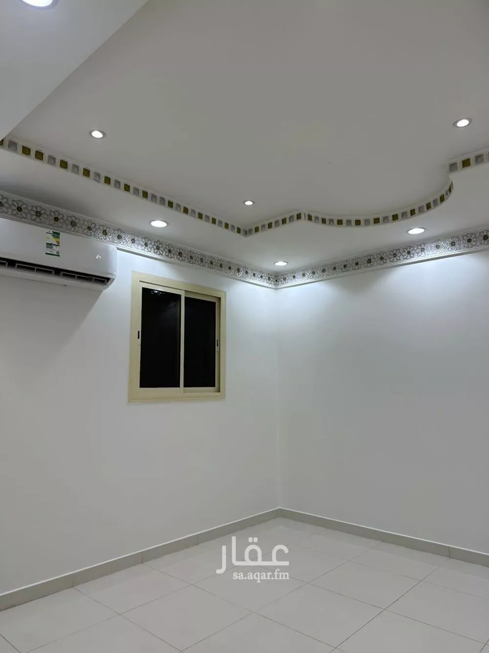 3 bedroom floor in Al Maizilah 3