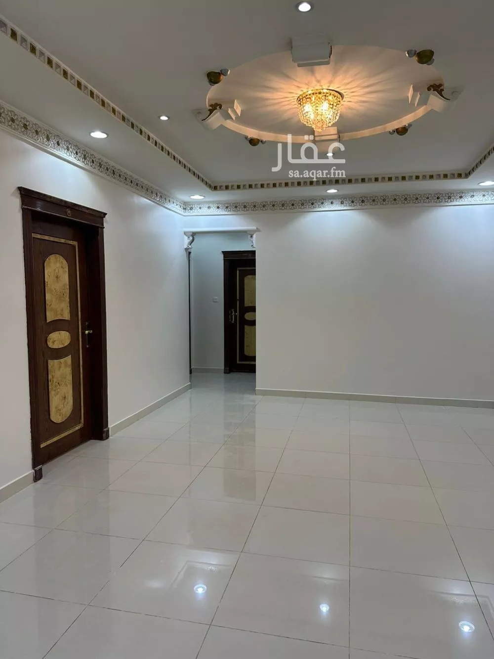 3 bedroom floor in Al Maizilah 5