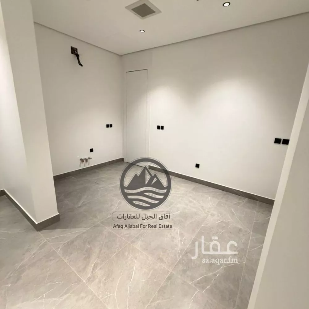 4 bedroom floor in Al Narjis 11