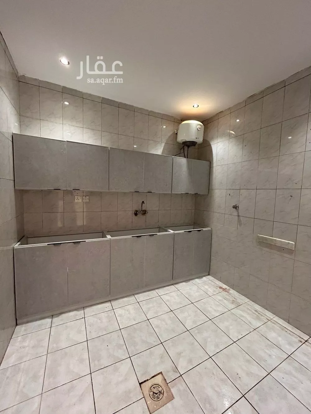 2 bedroom apartment in Al Wizarat 7
