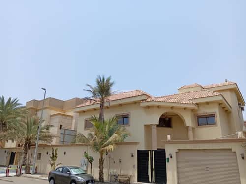 8 bedroom villa in Al Naeem 4