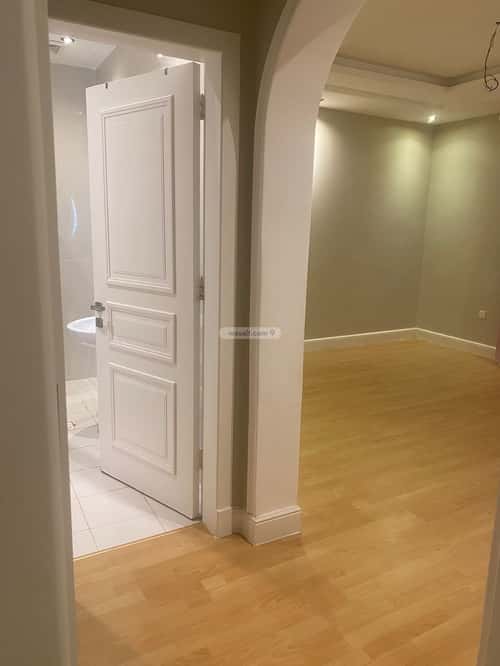 6 bedroom apartment in Al Manar 9