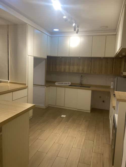 6 bedroom apartment in Al Manar 3