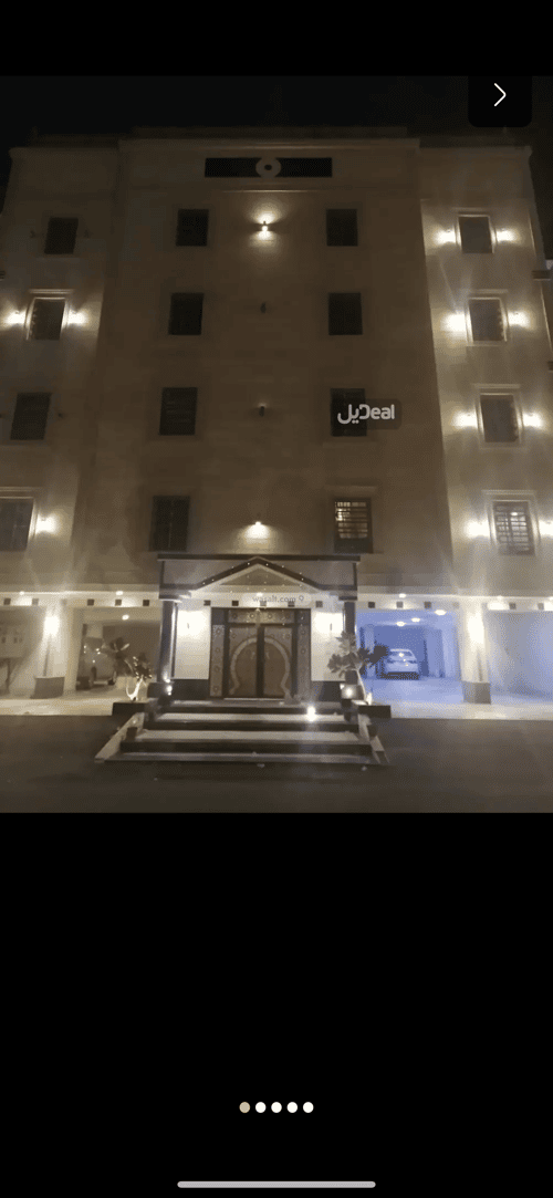 5 bedroom apartment in Muraykh 3