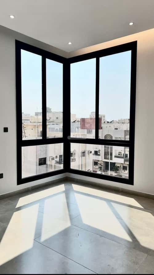 3 bedroom apartment in Al Safaa 5
