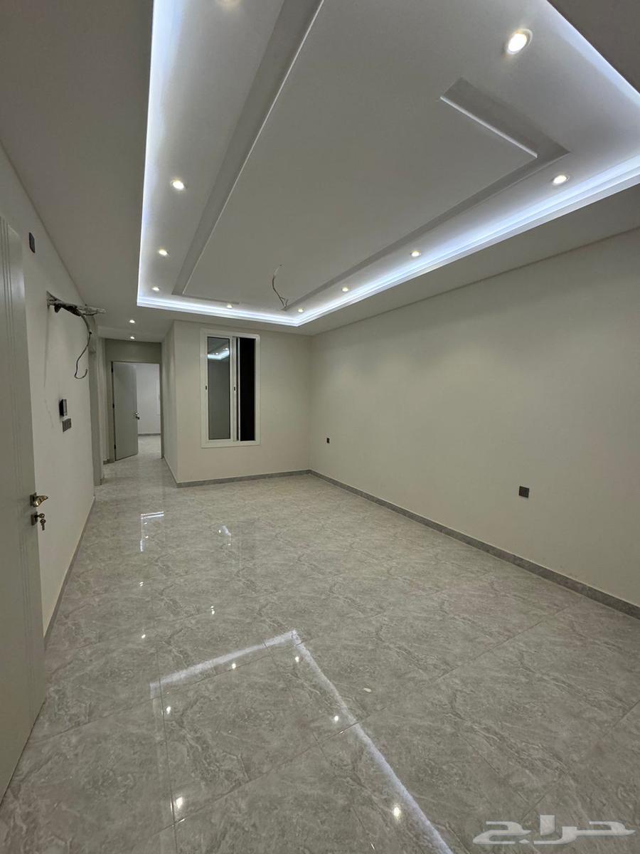 5 bedroom apartment in As Salhiyah 7