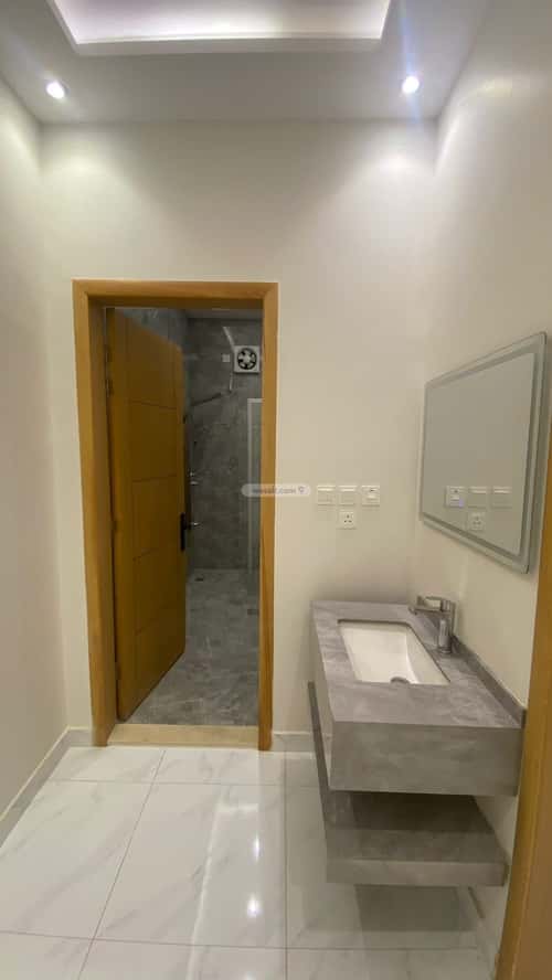 شقة 5 غرف في الصفاء 3