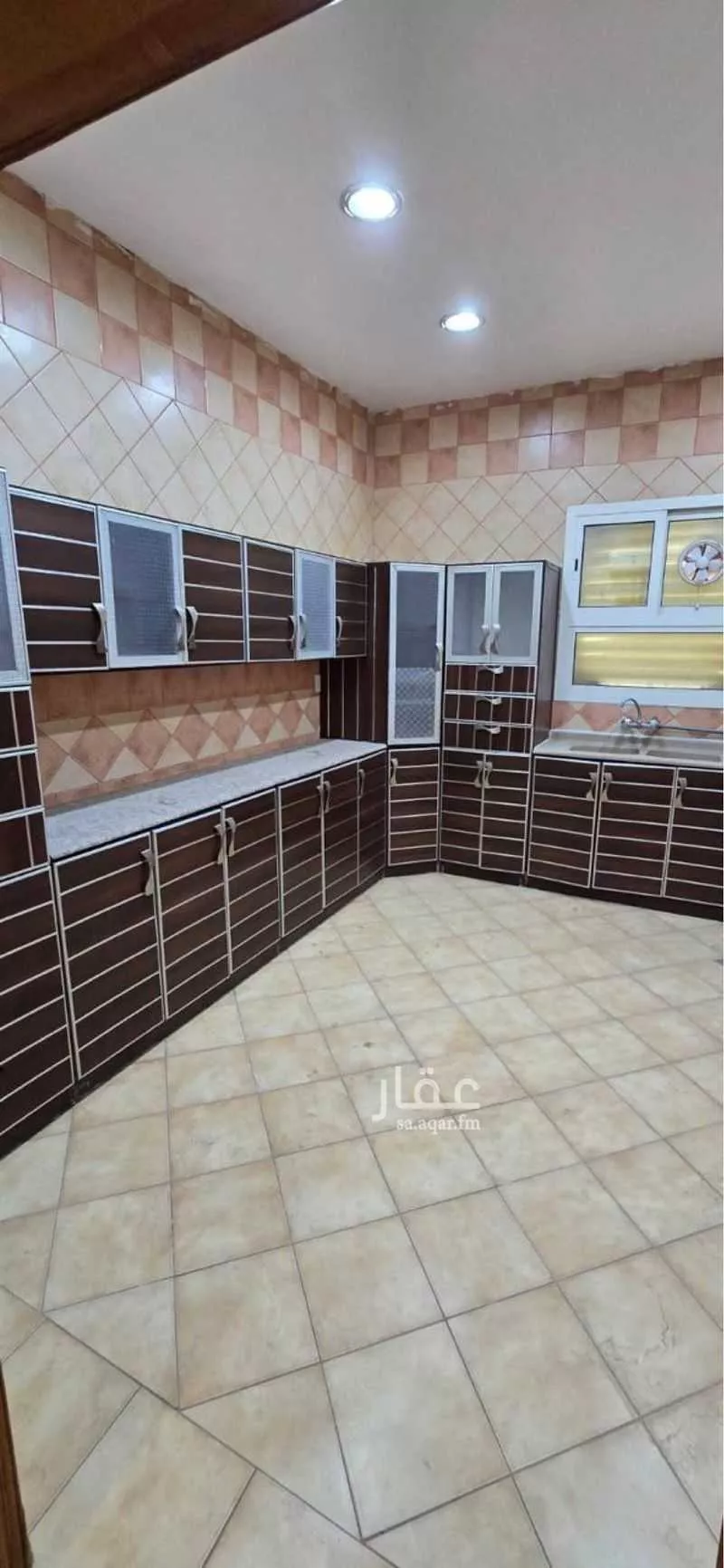 4 bedroom floor in Badr 5